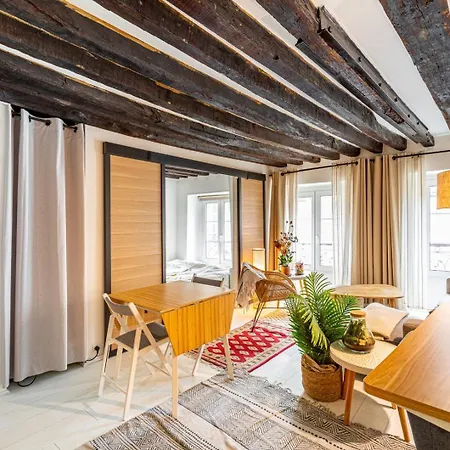Guestready - Exposed Beams Flat Near Le Marais Apartment *