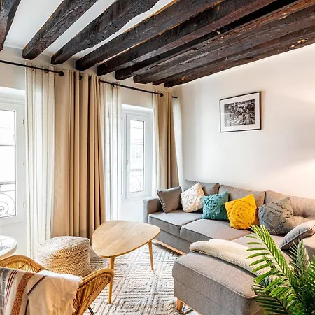 Guestready - Exposed Beams Flat Near Le Marais Apartment *