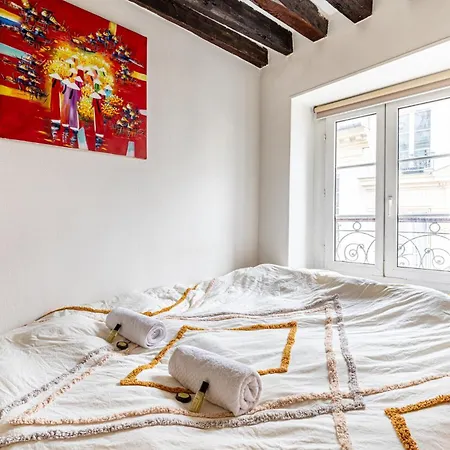 Guestready - Exposed Beams Flat Near Le Marais Apartment *