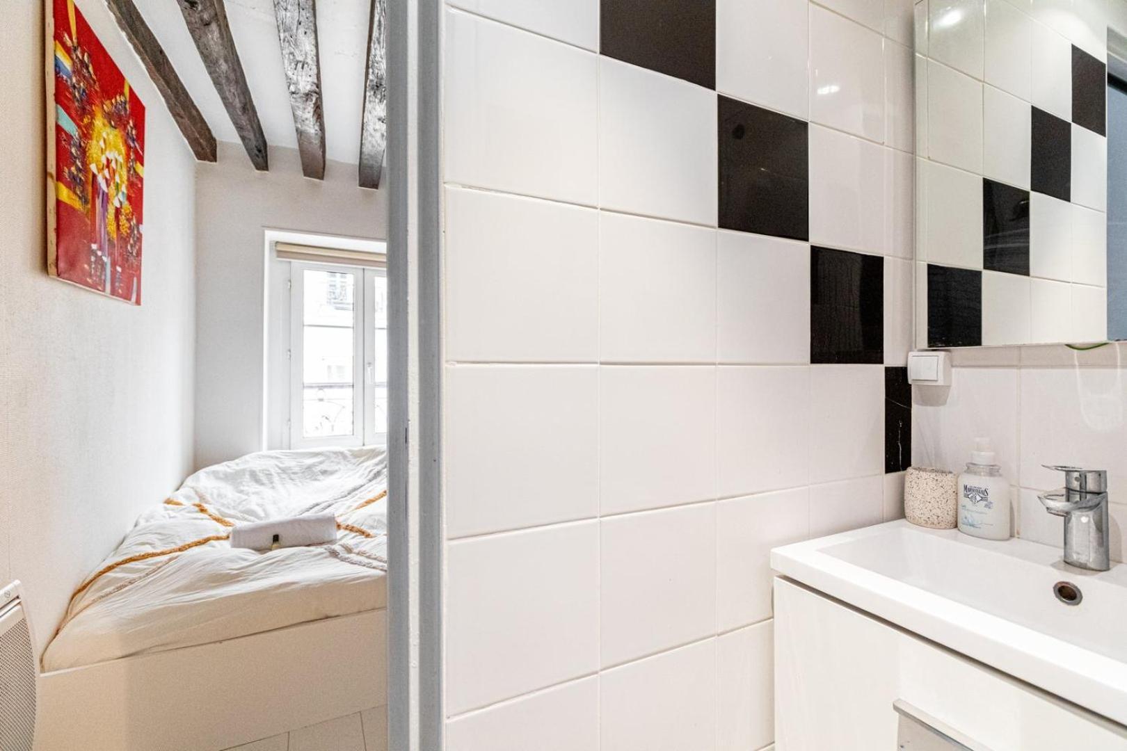 Appartamento Guestready - Exposed Beams Flat Near Le Marais *